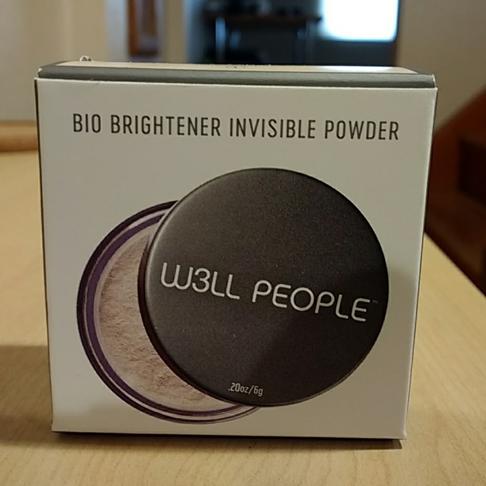 W3LL PEOPLE bio brightening powder
